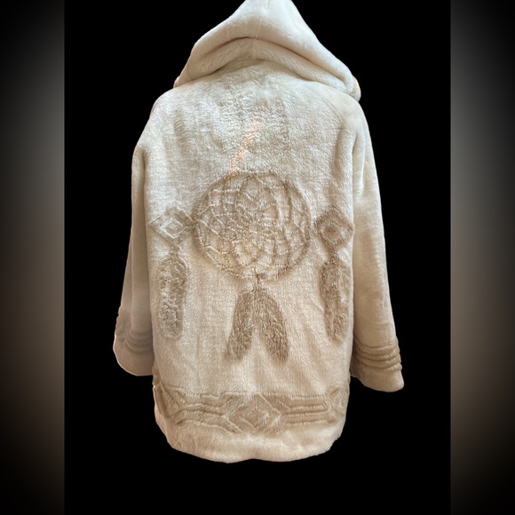 lake Matley  hooded coat. - Picture 2 of 9